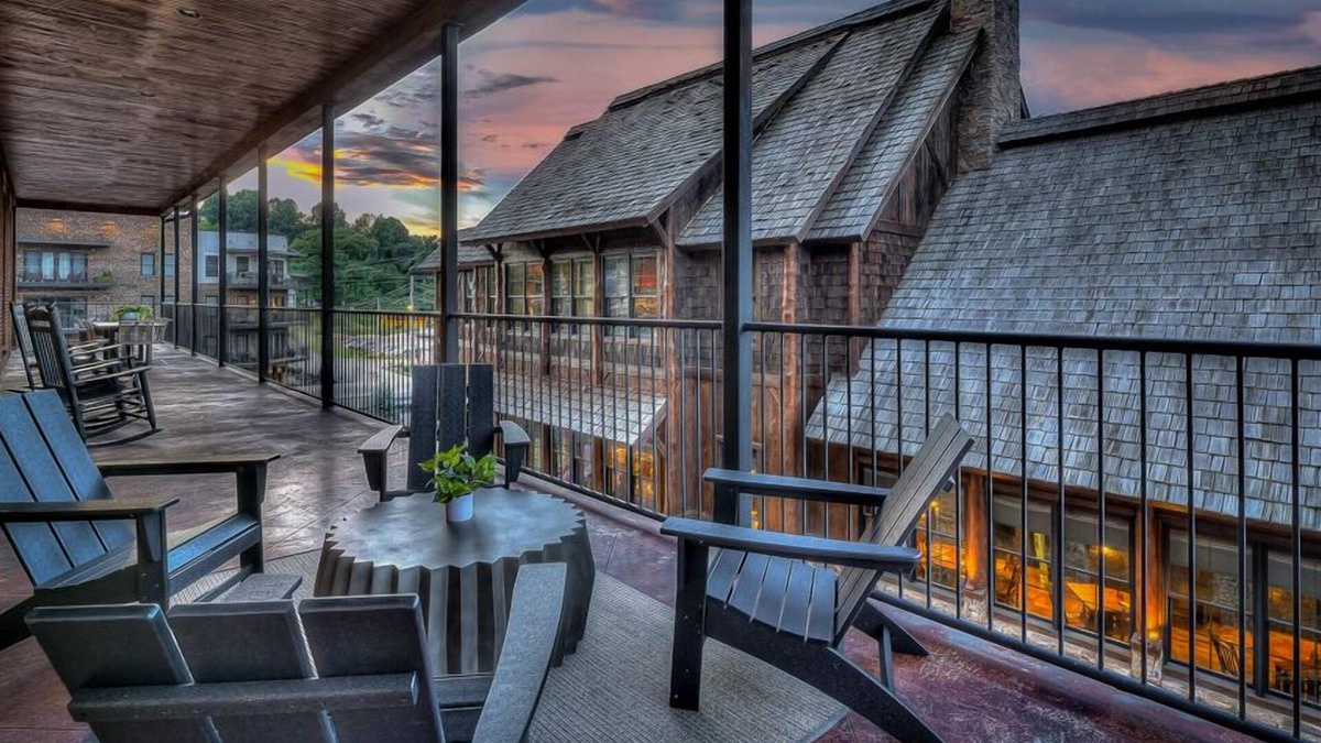 Blue Ridge Condo | Perch 3 - Luxury Condo | Downtown Location | Modern and Contemporary