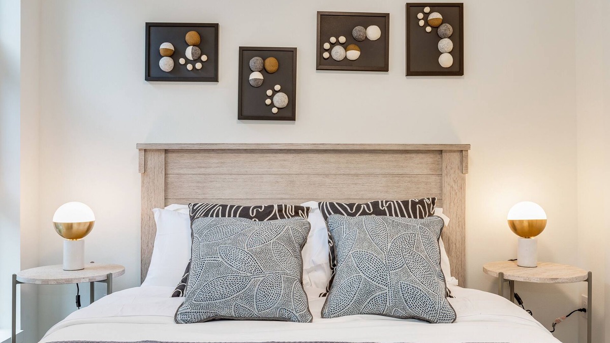 Broadway House | Perch - Howell Haven 33: Pet-Friendly Urban Haven in Historic Capitol Hill