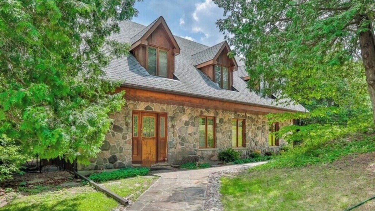Caledon Cottage | Perfect 10 acres private quiet property for small events & family gatherings