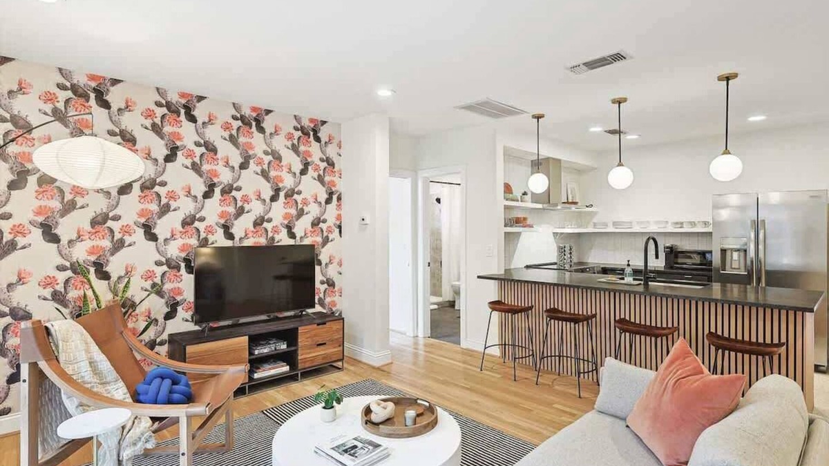 Oak Lawn House | Perfect 2 BR Uptown Dallas