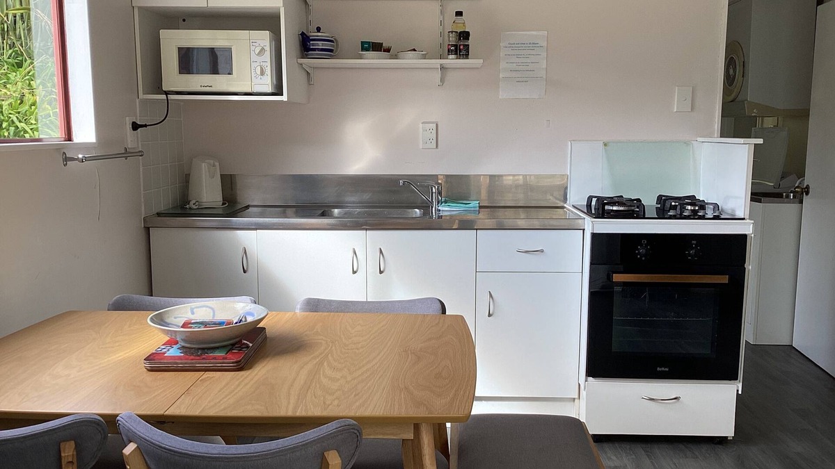 Amodeo Bay Cabin | Perfect base for a fishing trip!