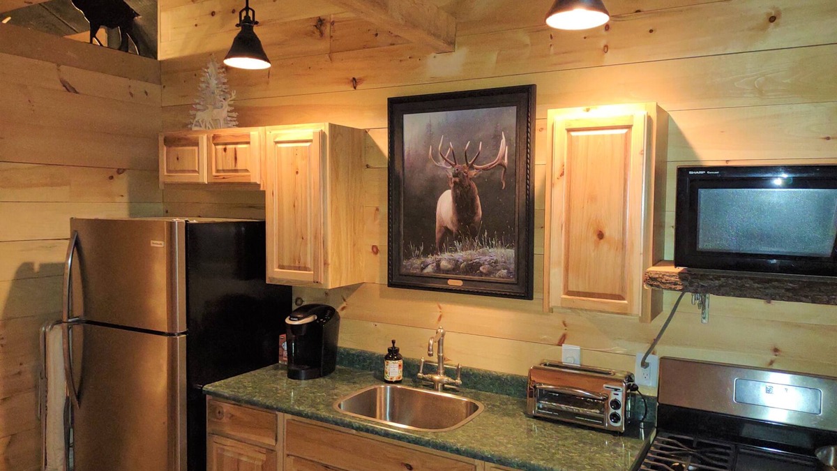 Benezette Cabin | Perfect Benezette Cabin. Nestled in the woods, yet close to attractions. n.