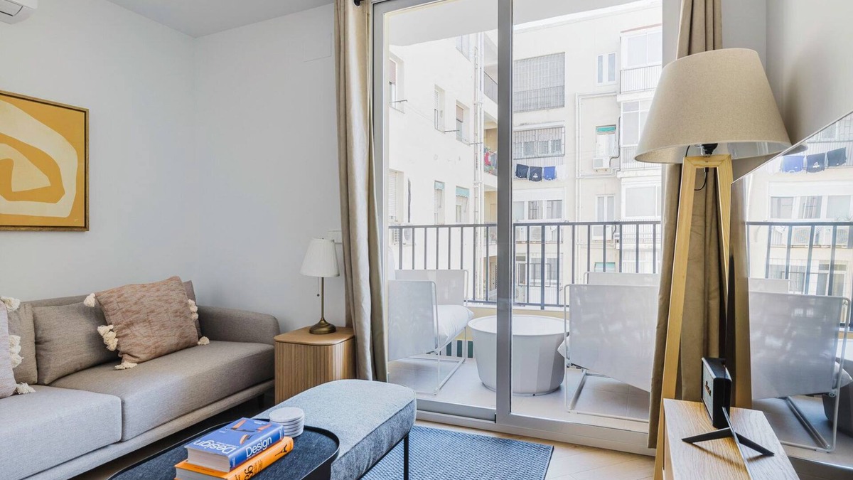 Hispanoamerica Apartment | Perfect Bernabeu-Hispanoamerica 2BR w/Doorman & Washer, by Blueground