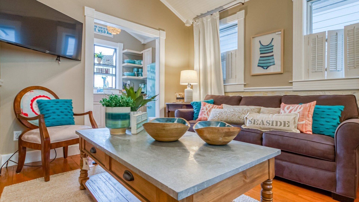 Tybee Island Cottage | Perfect Couples Getaway, Heated Pool Access