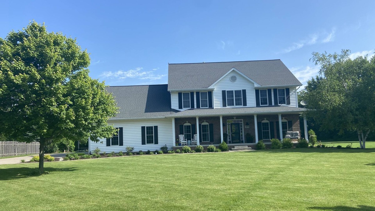 Oshkosh House | Perfect EAA Rental with in ground pool