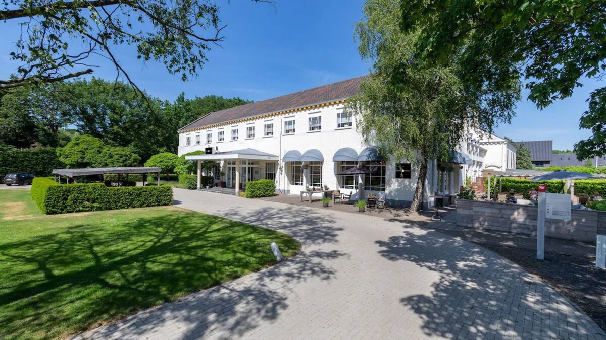 Bosschenhoofd House | Perfect Family Haven w/Onsite Dining Close to Basiliek van Oudenbosch