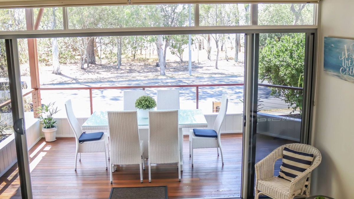 Urangan House | Perfect Family Holiday Home Right On The Esplanade - CoastHM