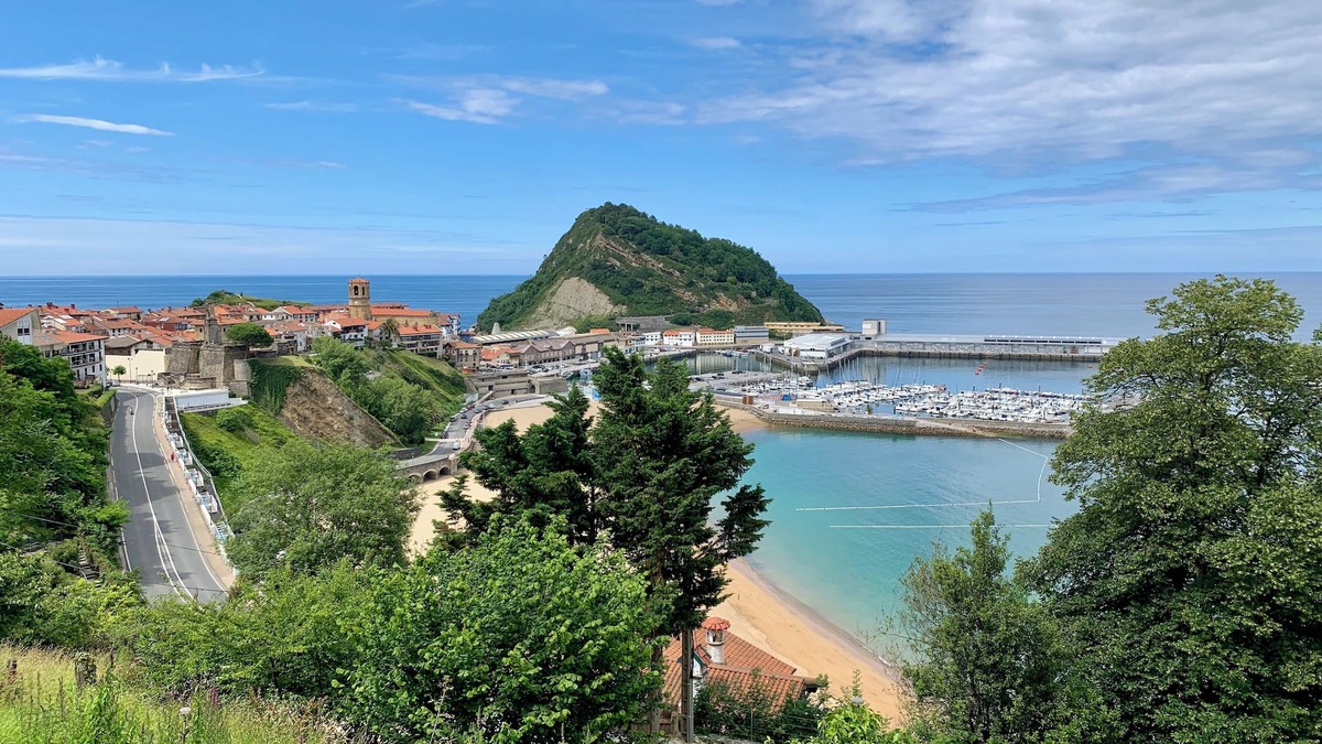 Getaria Villa | Perfect family villa in front of the Getaria Bay