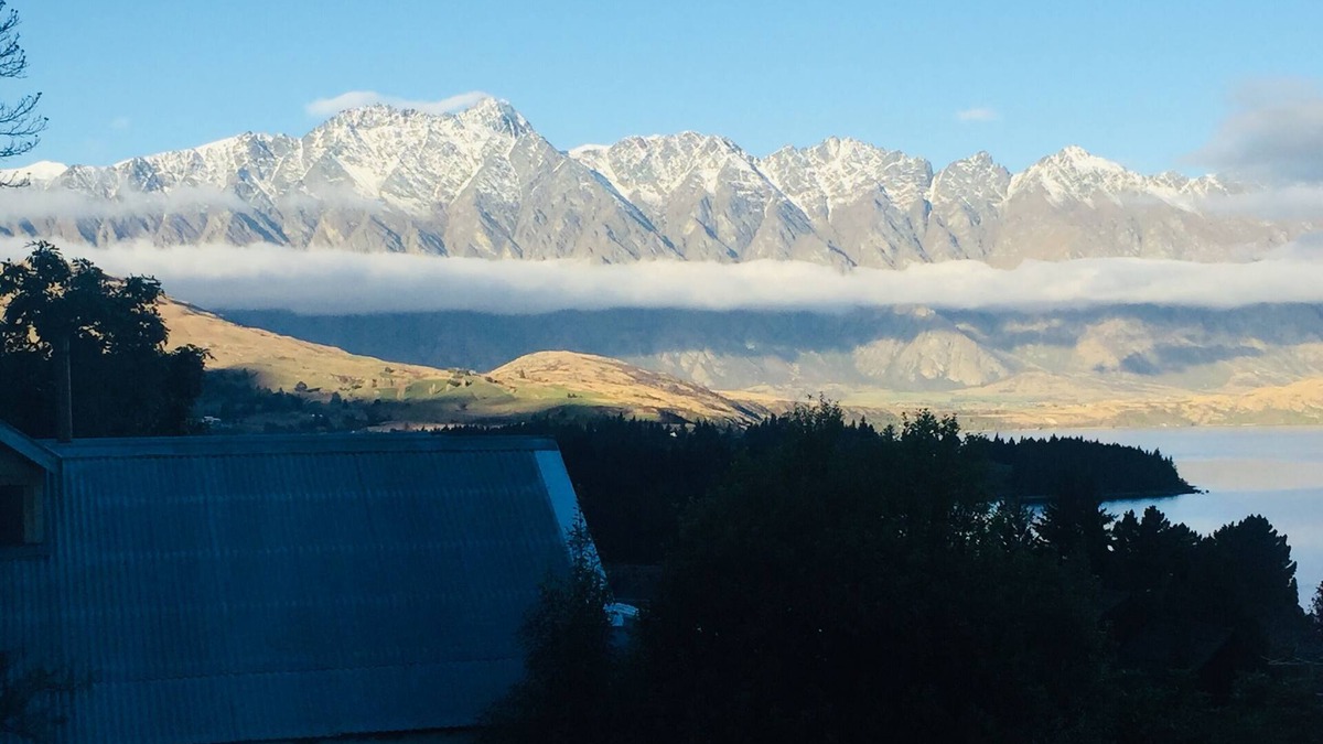 Queenstown House | Perfect for 2-9 Guests with Fantastic Views! Thompson Street Twin C