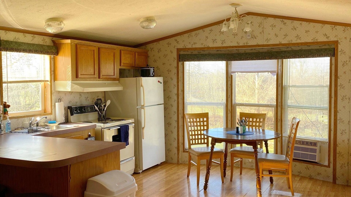 Point Pleasant House | Perfect for a contractor on temporary assignment. Private country setting.