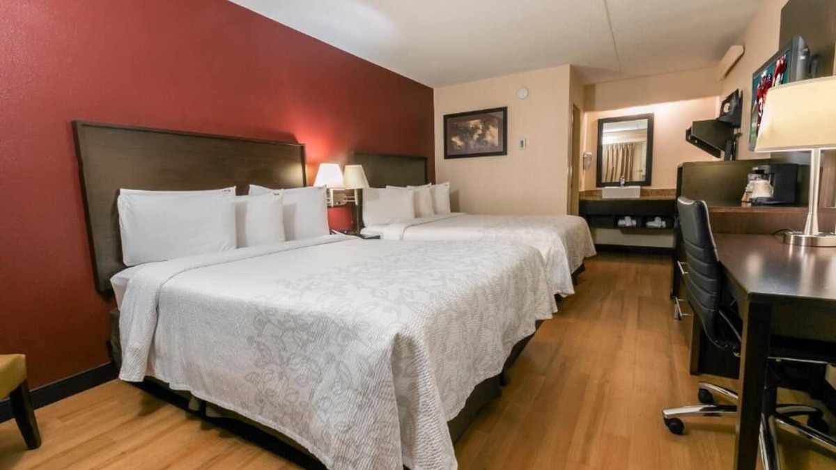 Framingham House | Perfect for a Small Group! Free Parking On-site, Pets are Welcome!