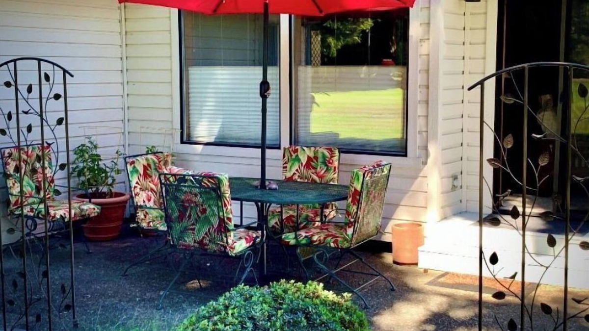 Sequim Condo | Perfect for digital nomads, locum tenens, those in need of mid-term housing.