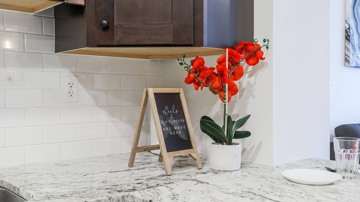 Stamford Apartment | Perfect for Families| Sunny, Spacious and Modern