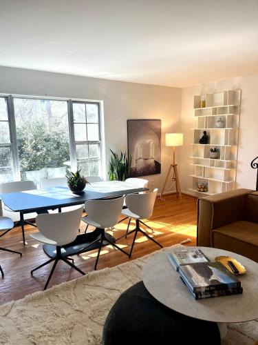 Del Ray House | Perfect For Families That Want To Be Close To Dc