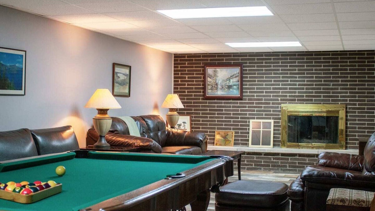 Bloomington House | Perfect for Family Gatherings & IU Sporting Events!