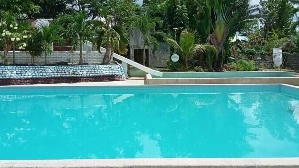 Catanauan Cottage | Perfect For Friends And Family Gatherings, Reunions Or Weddings By The Poolside