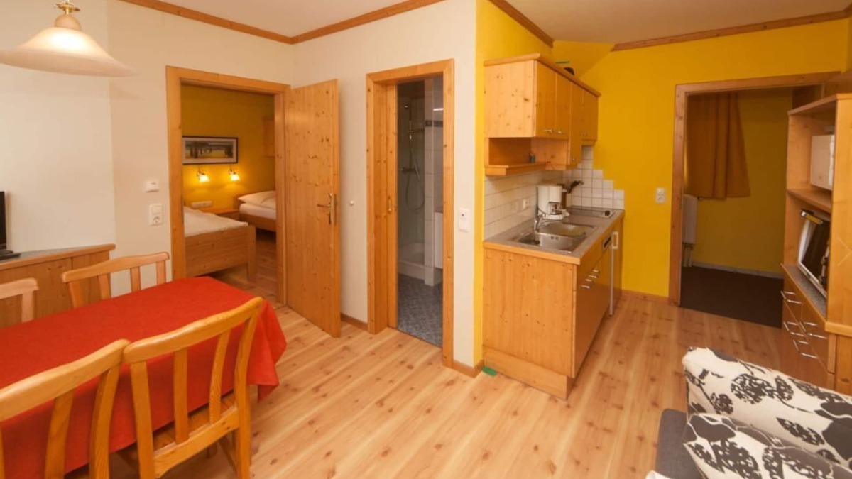 Heidenreichstein Apartment | Perfect for horse lovers and those seeking relaxation - vacation apartment on the riding stables with steam bath, sauna and relaxation room