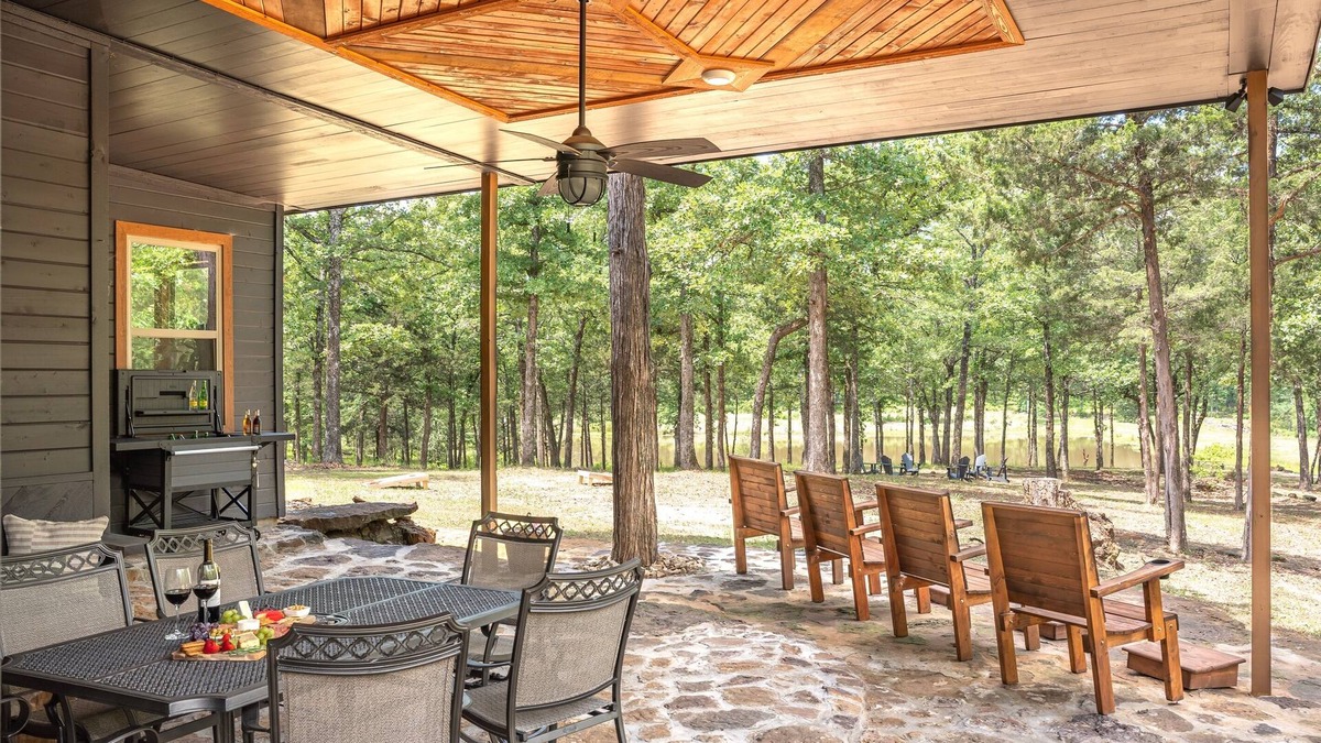 Edgewood House | Perfect for Large Groups- Hot tub | Kayaks