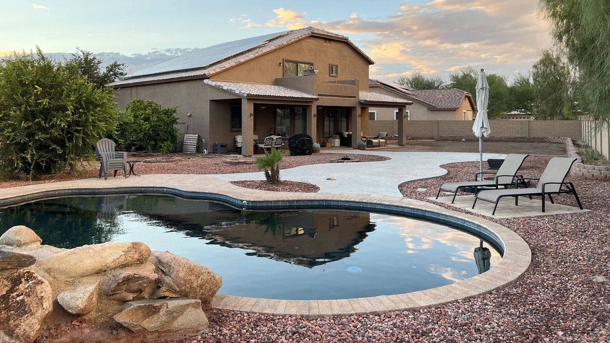 Coldwater Ridge House | Perfect for longer stays. Huge backyard! 2700 Sq Ft home