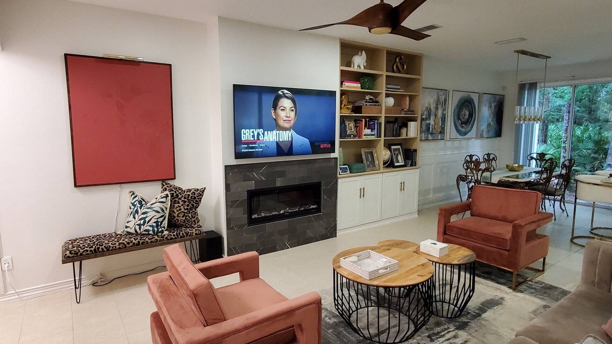 Northside House | Perfect for Monthly Stays Townhome 5 Min to Jax International Airport
