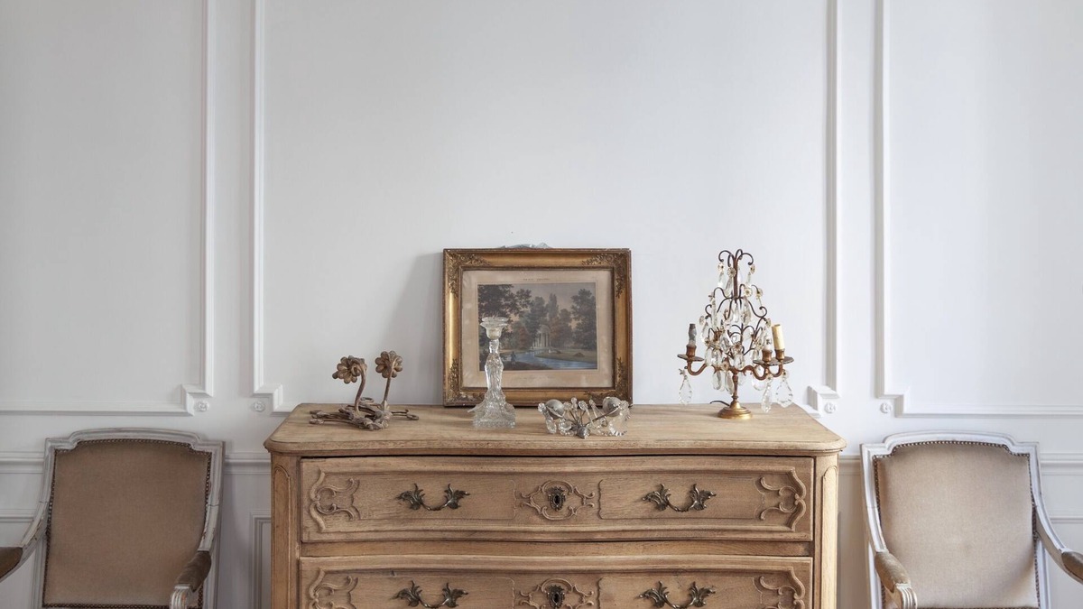Saint-Germain-des-Pres Apartment | Perfect for Olympics. 1 Bedroom in Paris 6th Arrondissement.