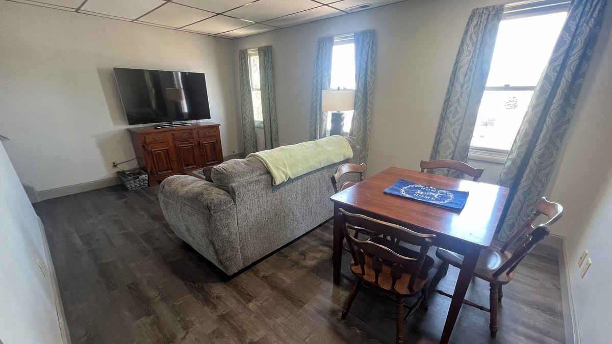 Altoona Apartment | Perfect for PSU Games and Family Visits!!!