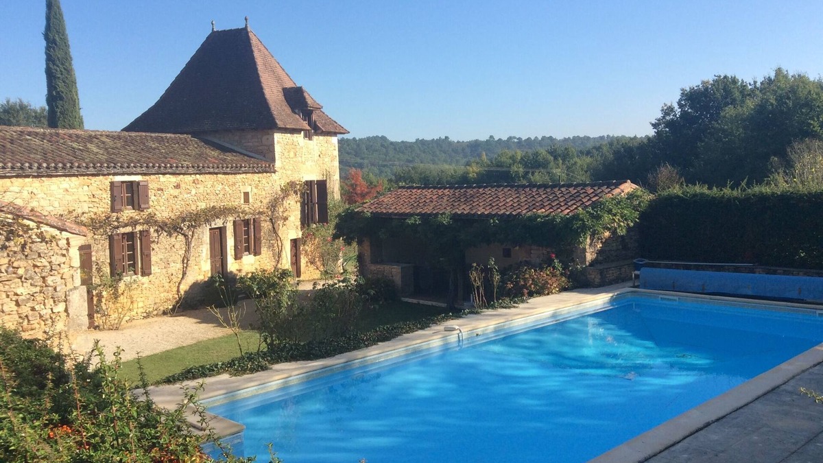 Sauveterre-la-Lemance House | Perfect privacy in the French countryside between the Lot and Dordogne