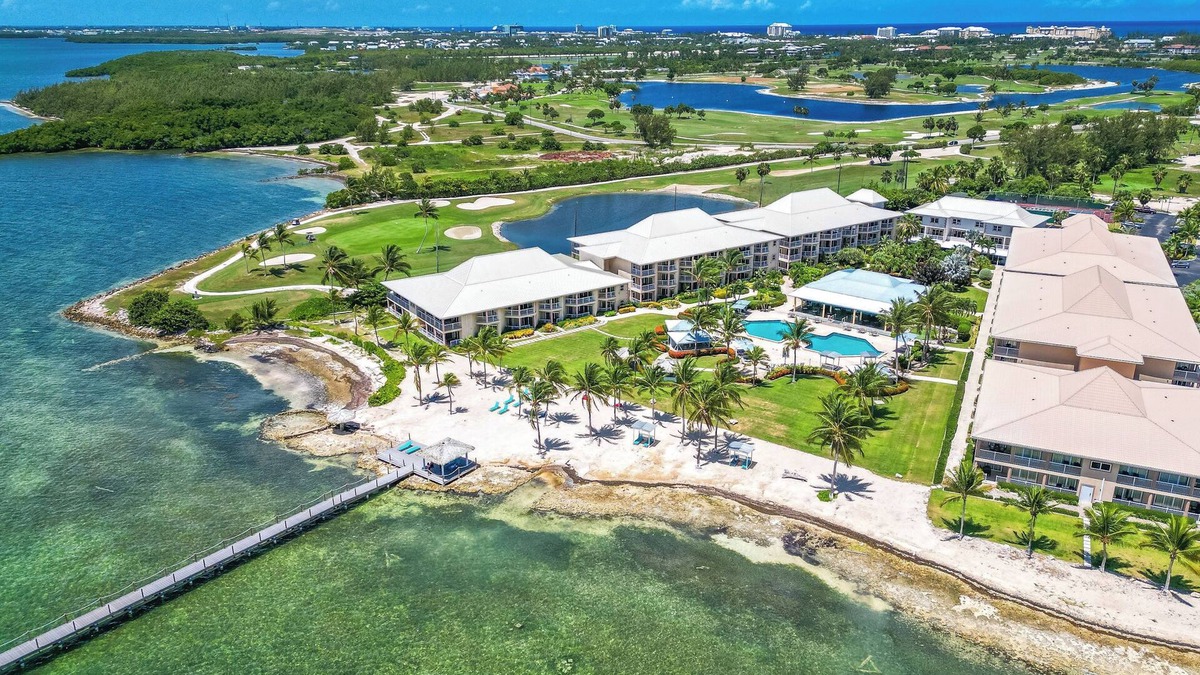 Crystal Harbour Apartment | Perfect Getaway! 2 Island View Units, Outdoor Pool, Near Cayman Turtle Center!