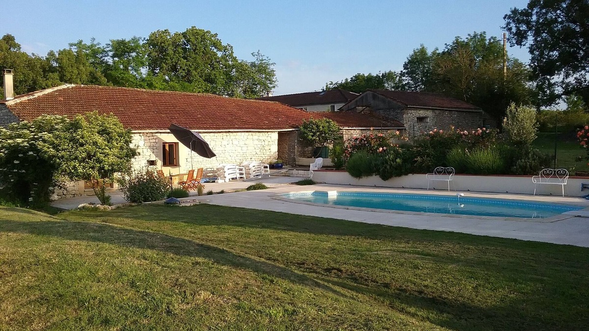 Montaigu-de-Quercy Cottage | Perfect gite for a couple