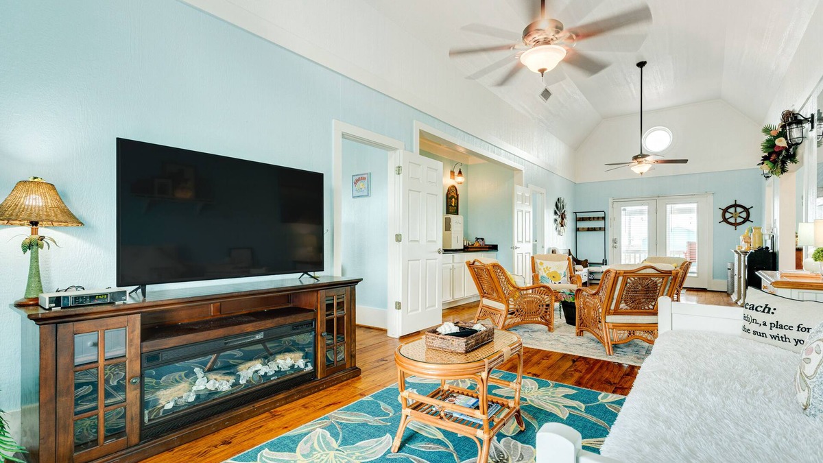 Port Bolivar House | Perfect | Gulf Views | Furnitured Deck | Sleeps 10
