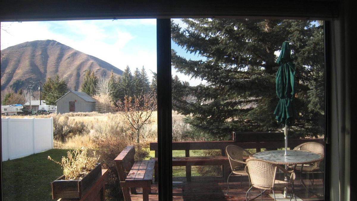 Hailey House | Perfect Hailey Local: Biking Trail, Great Views, Walk To Town, Campion Ice House