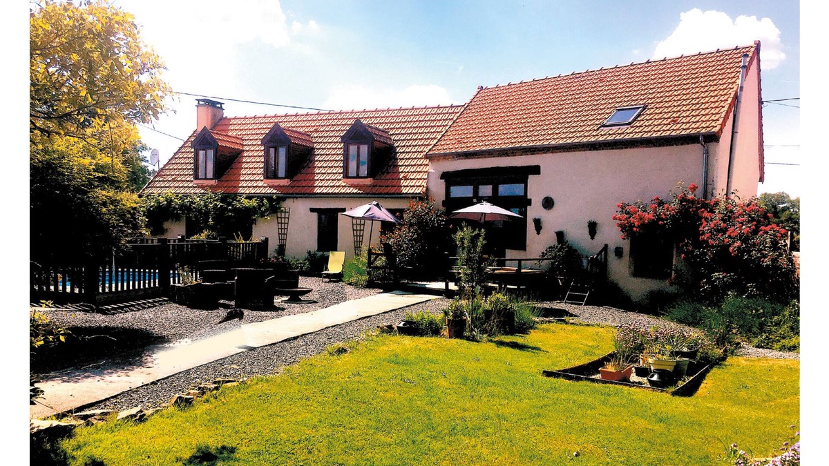 Saint-Saturnin House | Perfect home from home in the heart of France