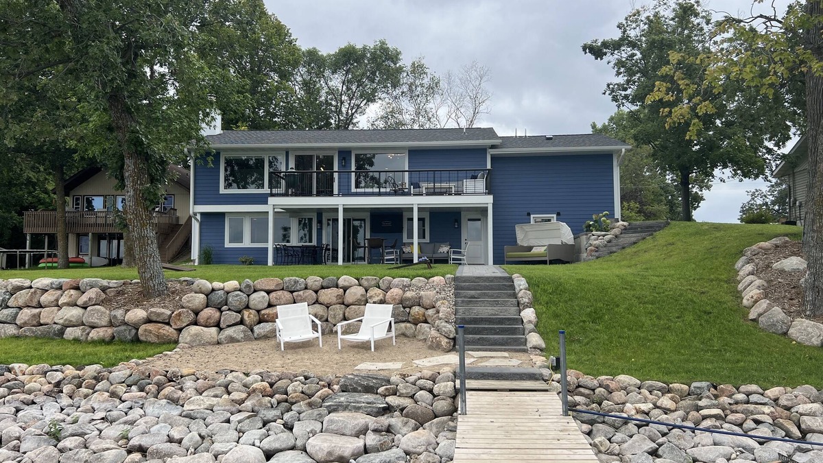 Annandale Cabin | Perfect lake home for a family get away - Only 1 hour from metro