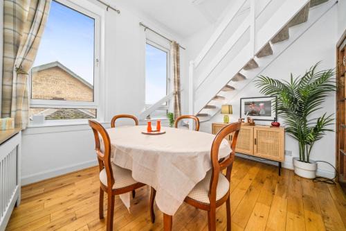 Troon Apartment | Perfect location for beach and golfing