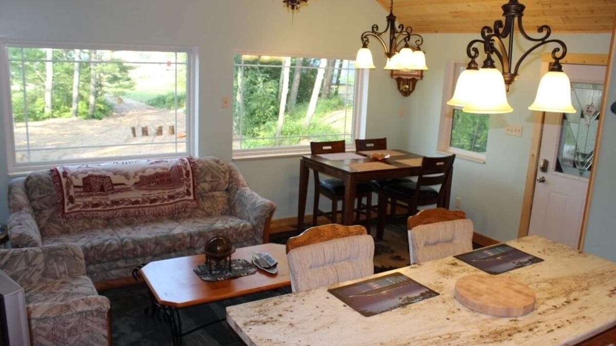 Au Train Cottage | PERFECT LOCATION! Lake Superior View, AuTrain River (Kayak), Snowmobile Trail