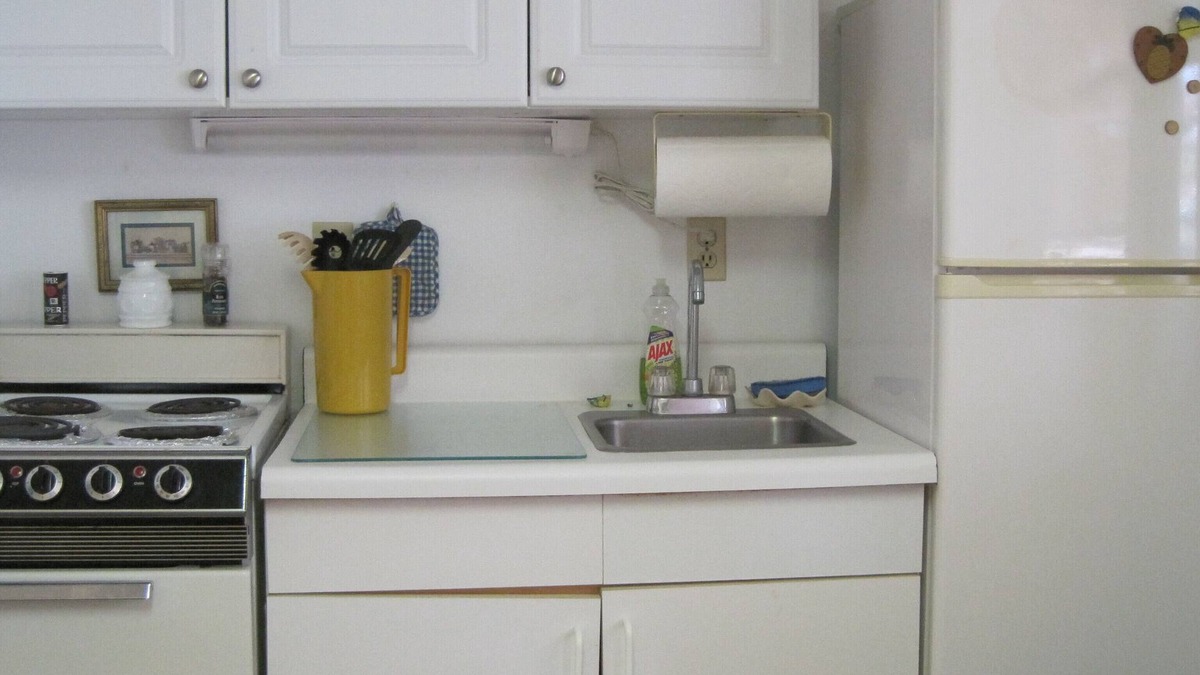 Sarasota Apartment | PERFECT LOCATION STEPS TO LIDO BEACH
