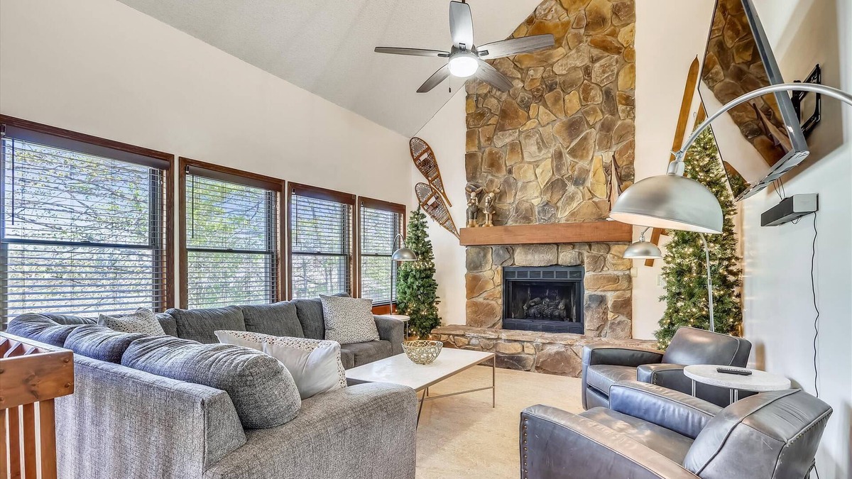 Northface House | Perfect location for a Canaan Valley vacation! "Apres" Ski has it all!