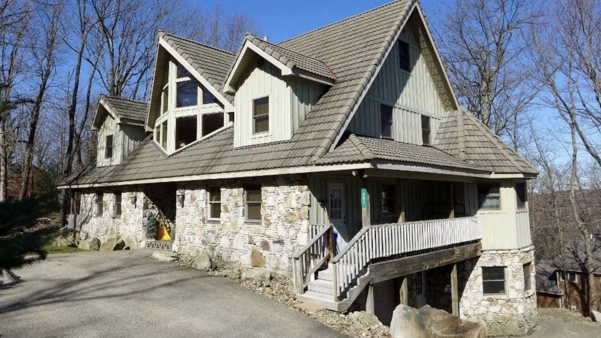 Hidden Valley House | Perfect Mountain Retreat; minutes from all the Laurel Highlands has to offer!
