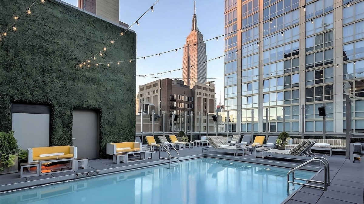 Rose Hill Hotel | Perfect NYC Getaway! 2 Stylish Units, Pool, Near Fifth Avenue Shopping!