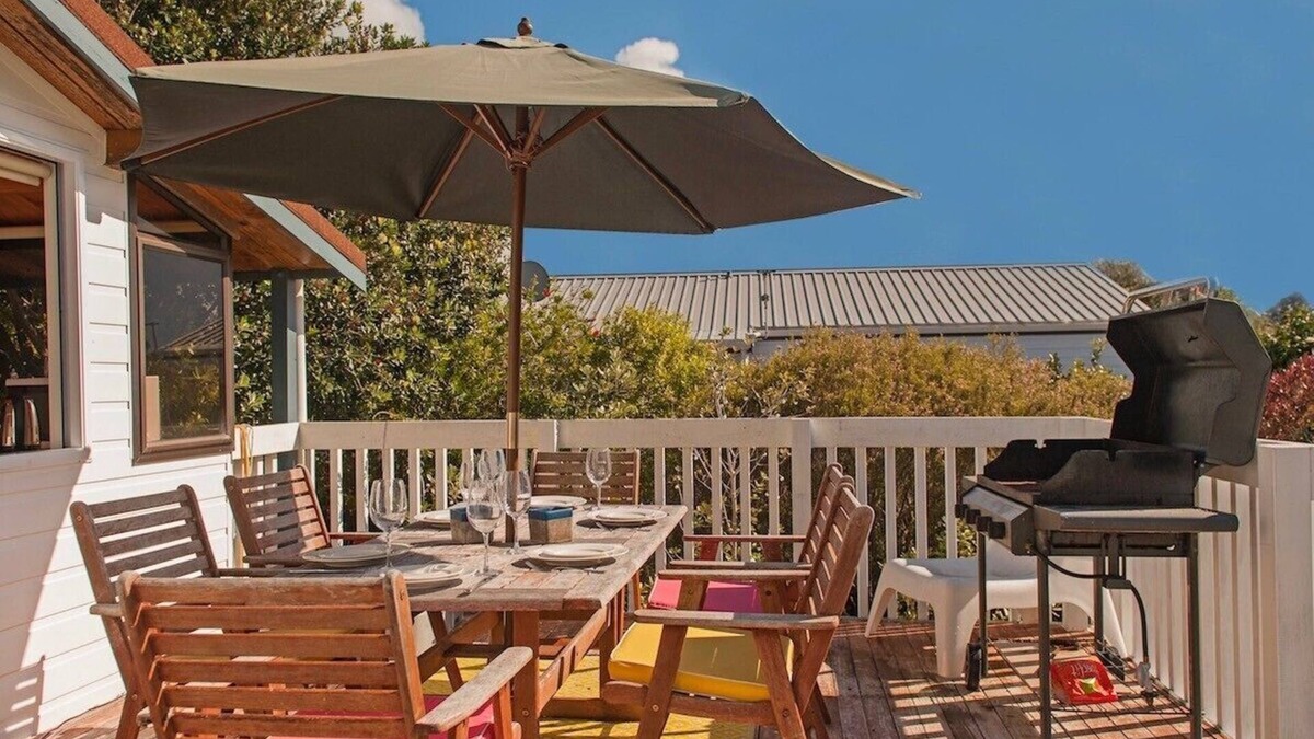 Pauanui Cottage | Perfect on Pleasant - Pauanui Holiday Home