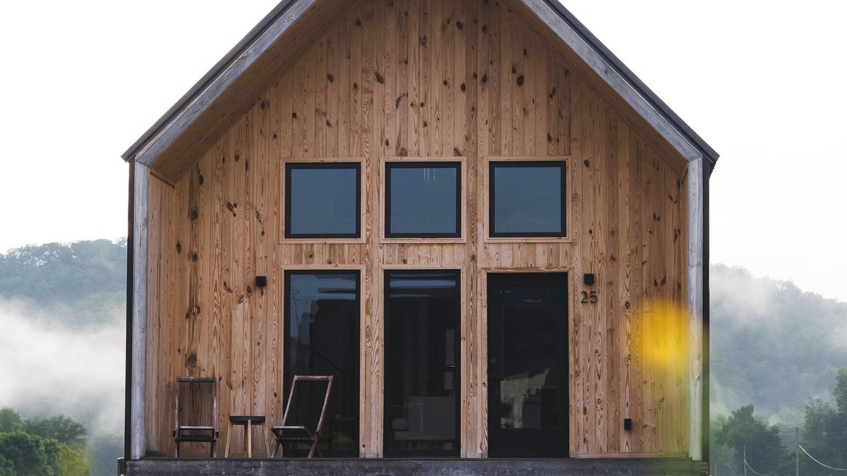 Stanton Cabin | Perfect Perch at Three Suns Cabins