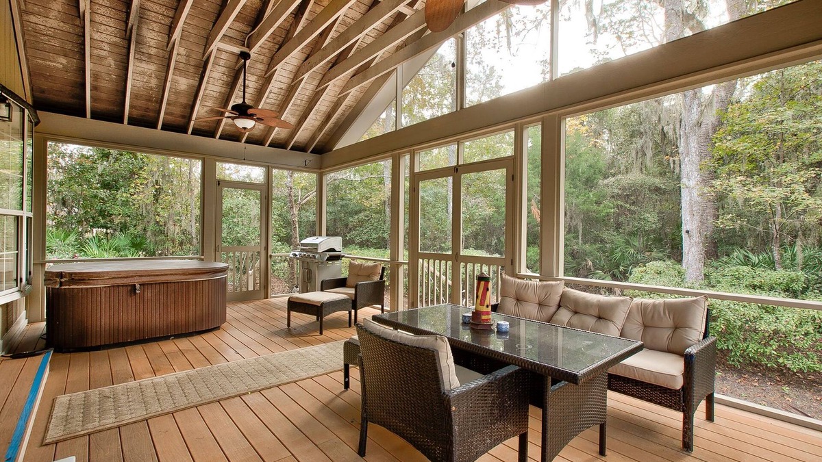 Saint Simons Island House | PERFECT Pet Friendly Family Retreat in Sea Palms Golf Resort w/Hottub & 5 bikes