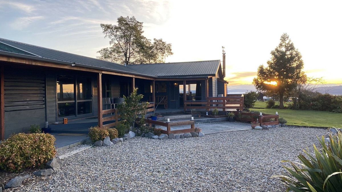 Taupo House | PERFECT Private Family Lifestyle Paradise
