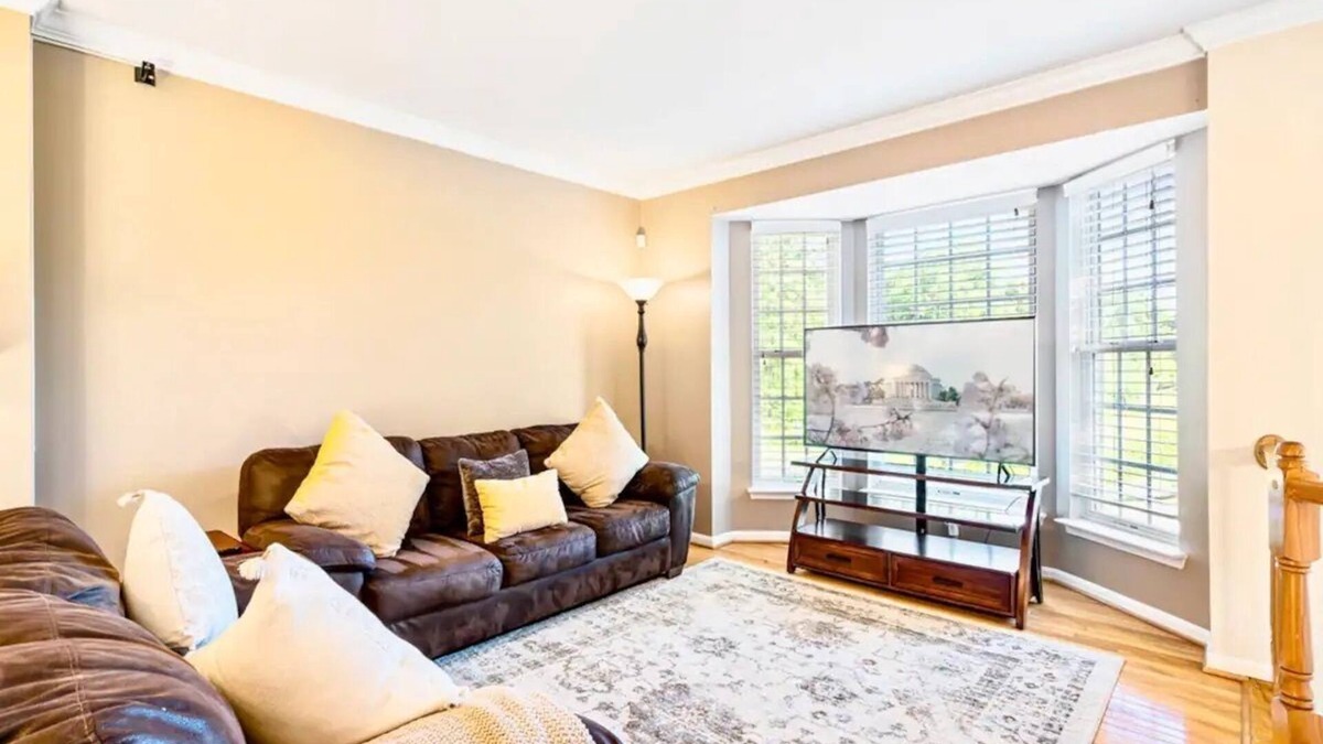 Stafford House | Perfect Private Getaway in the Heart of Stafford!