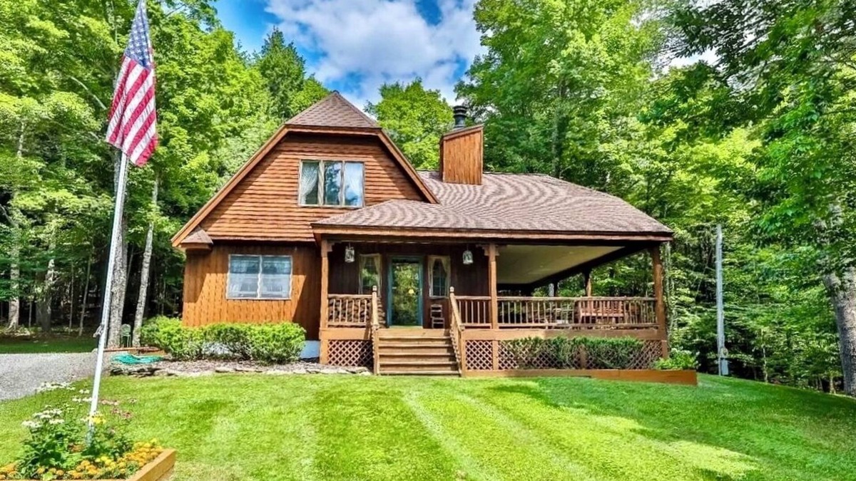Maplecrest House | Perfect Relaxation After a Day of Windham and Hunter Mountain Adventures