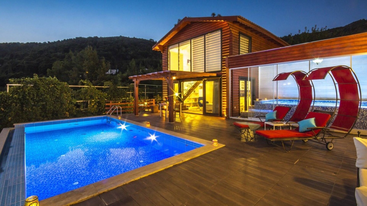 Islamlar Villa | Perfect Secluded Honeymoon Villa for Two, with Heated Outdoor and Indoor Pool