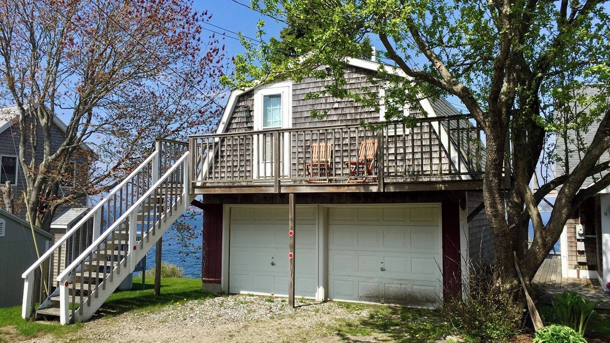 Mid-Coast and Islands Apartment | Perfect spot for a couples get-away, ocean views from the balcony and sitting area