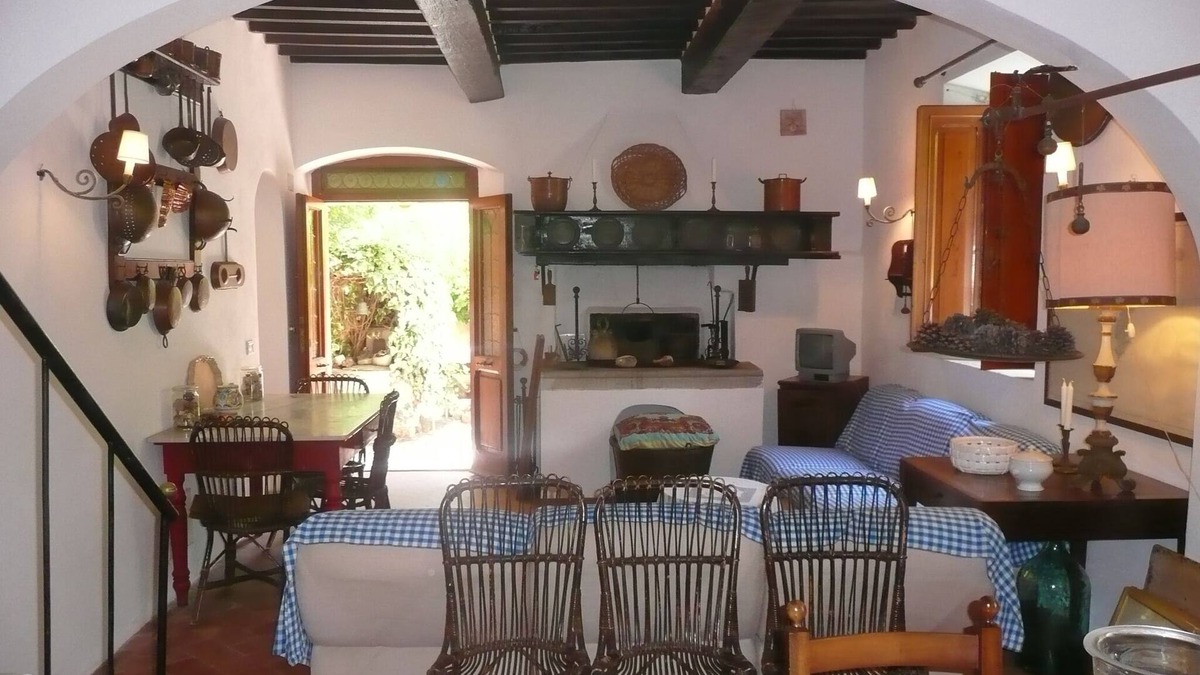 Giglio Porto House | Perfect Summer and Mid-Season Retreat on the Beautiful Island of Giglio