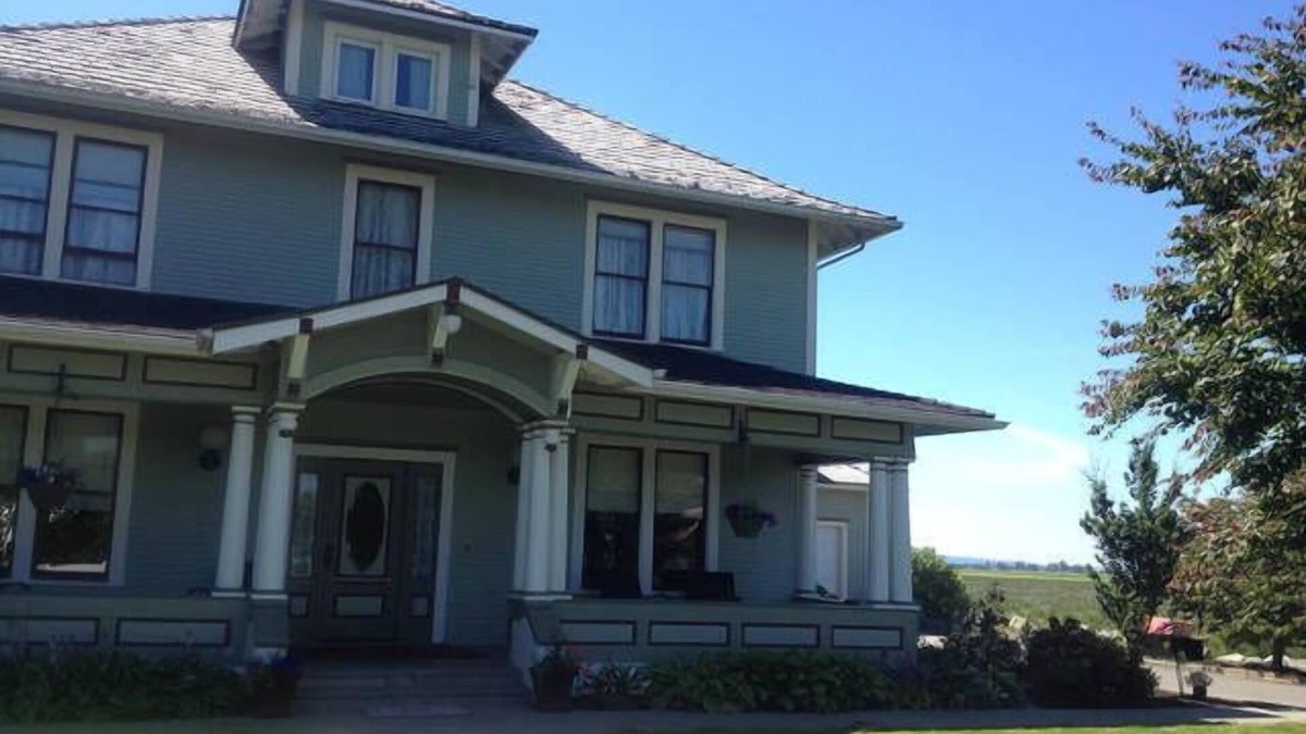Stanwood Other | Perfect Urbanite Escape: Only 45 Minutes Out Of Seattle!