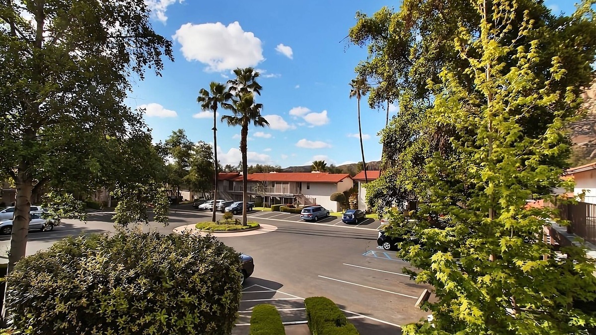 San Diego Country Estates Apartment | Perfect Vacation Destination! Tennis Court, Pool, Cycling, Near Barona Speedway
